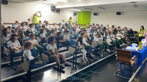 Michelly Gassmann Autora